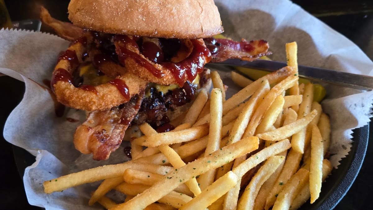 Hand-crafted burgers on South Main Street